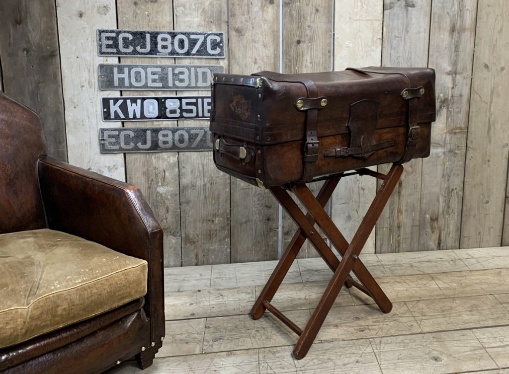 维多利亚时代的旅行箱，portmanteau